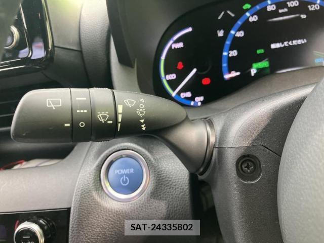 Toyota YARIS CROSS 2023-11 8878130-16