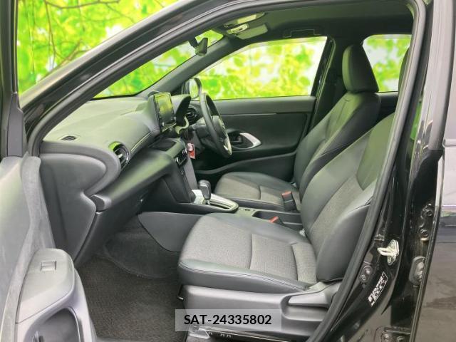 Toyota YARIS CROSS 2023-11 8878130-5
