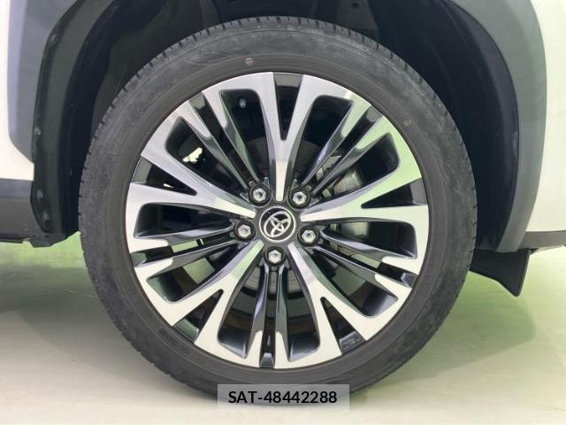 Toyota YARIS CROSS 2021-11 8878141-17