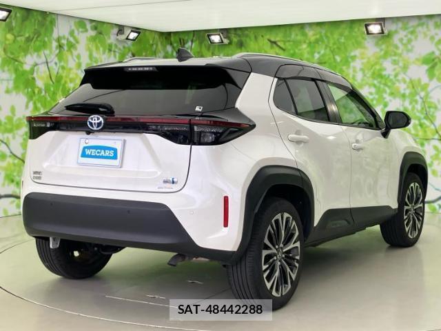 Toyota YARIS CROSS 2021-11 8878141-2