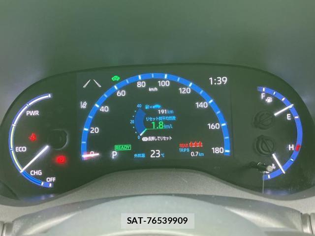 Toyota YARIS CROSS 2023-04 8878236-11