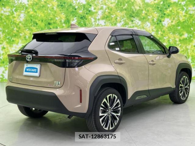 Toyota YARIS CROSS 2022-11 8878275-2