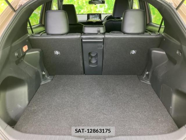 Toyota YARIS CROSS 2022-11 8878275-7