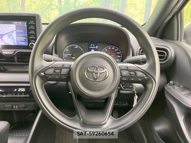 Toyota YARIS 2023-08 8876585-10