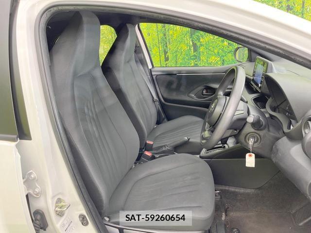 Toyota YARIS 2023-08 8876585-7