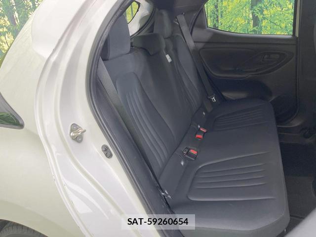 Toyota YARIS 2023-08 8876585-8
