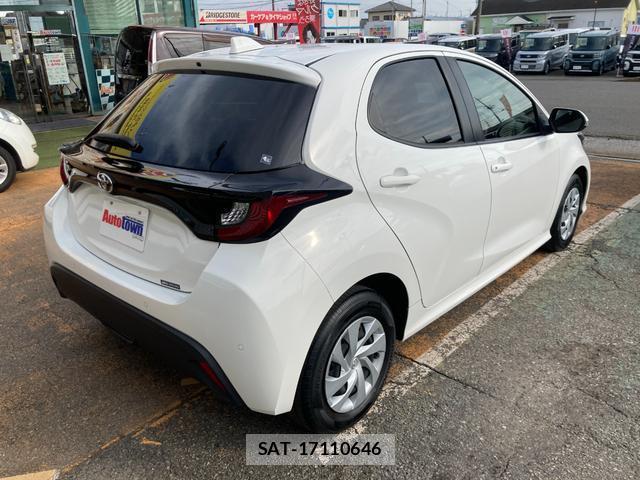 Toyota YARIS 2021-06 8876747-1