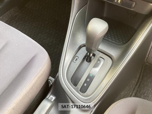 Toyota YARIS 2021-06 8876747-15