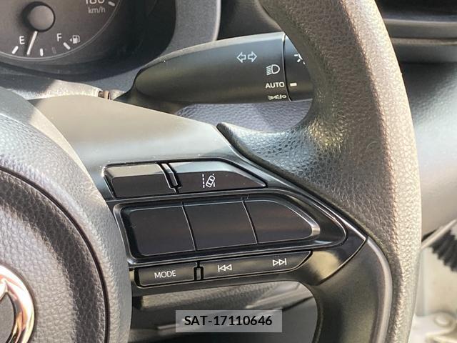 Toyota YARIS 2021-06 8876747-9