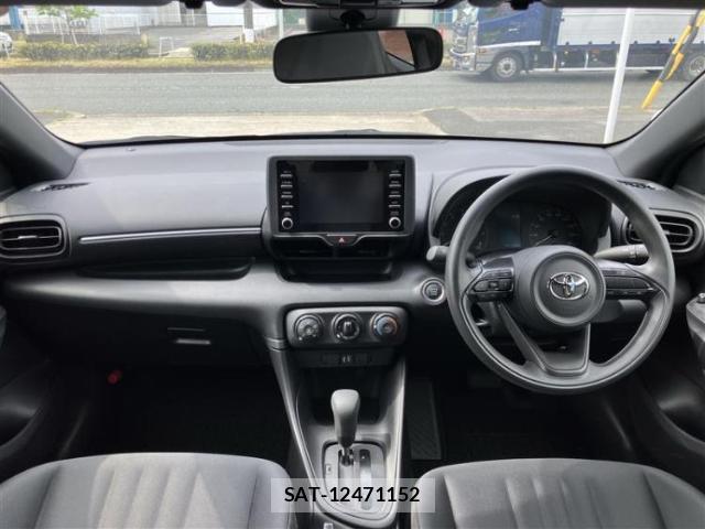 Toyota YARIS 2022-10 8877025-3