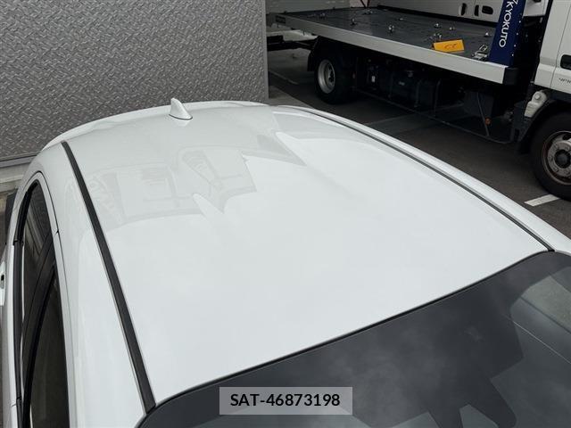 Toyota YARIS 2022-08 8877095-11