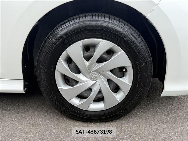 Toyota YARIS 2022-08 8877095-12