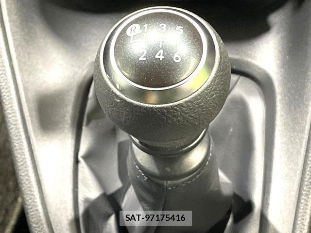 Toyota YARIS 2024-12 8877221-3