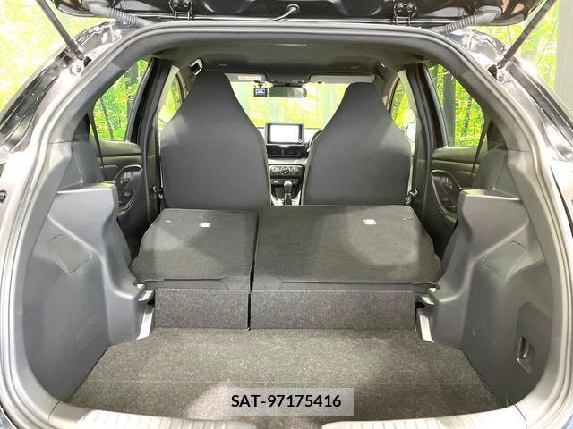 Toyota YARIS 2024-12 8877221-9