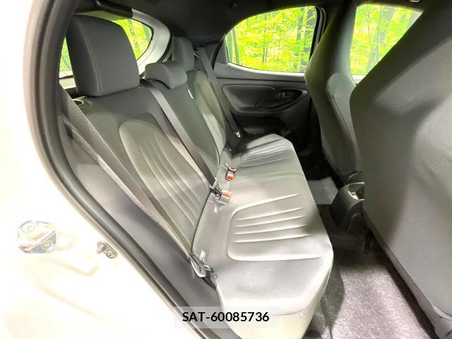 Toyota YARIS 2026-07 8877235-8