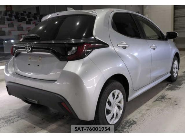 Toyota YARIS 2023-04 8877806-1