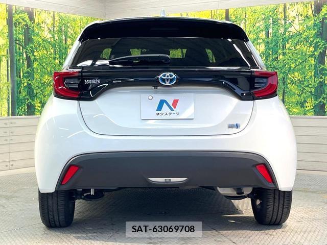 Toyota YARIS 2020-03 8878034-14
