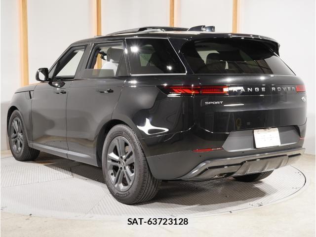 2023 Land Rover Range Rover Sport — Photo 2