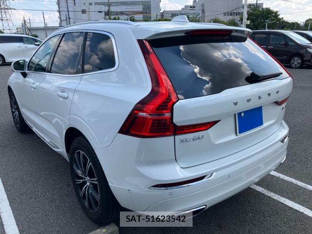 2020 Volvo XC60 — Photo 2