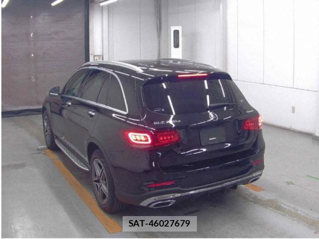 2021 Mercedes Benz GLC220d — Photo 2