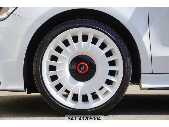 Audi A1 2013-03 6675010-15