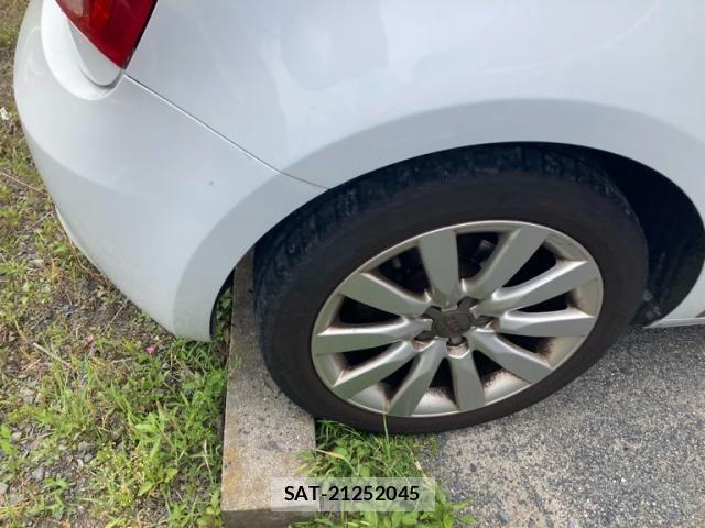 Audi A1 2013-12 7214966-5