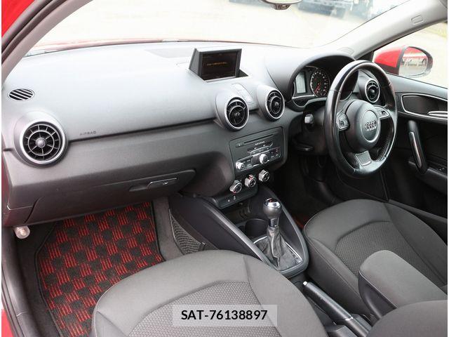 Audi A1 2011-06 7452953-3