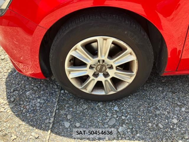 Audi A1 2011-03 7499564-5