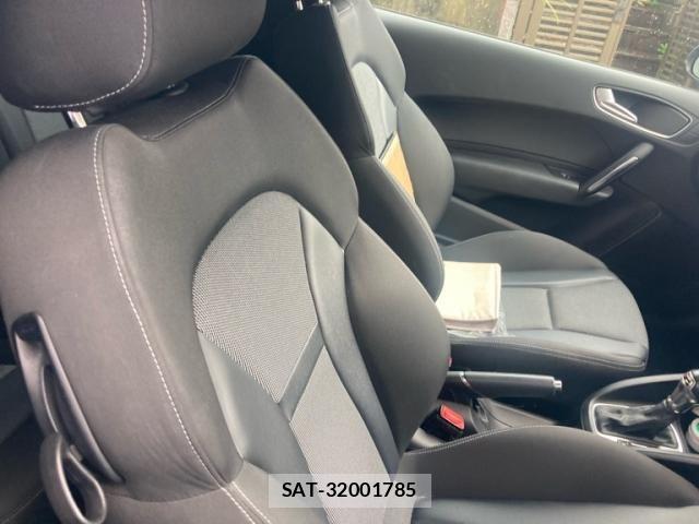 Audi A1 2016-04 7720870-12