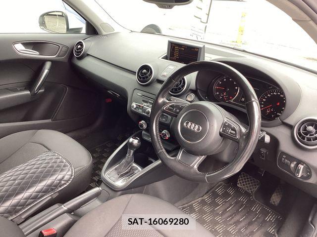 Audi A1 2013-02 7875318-1