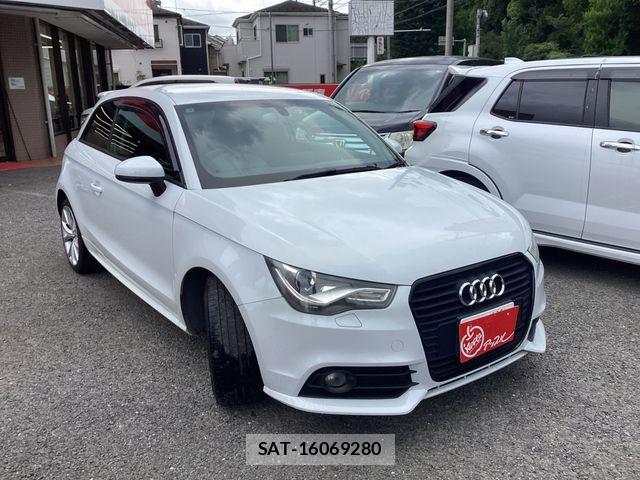 Audi A1 2013-02 7875318-4