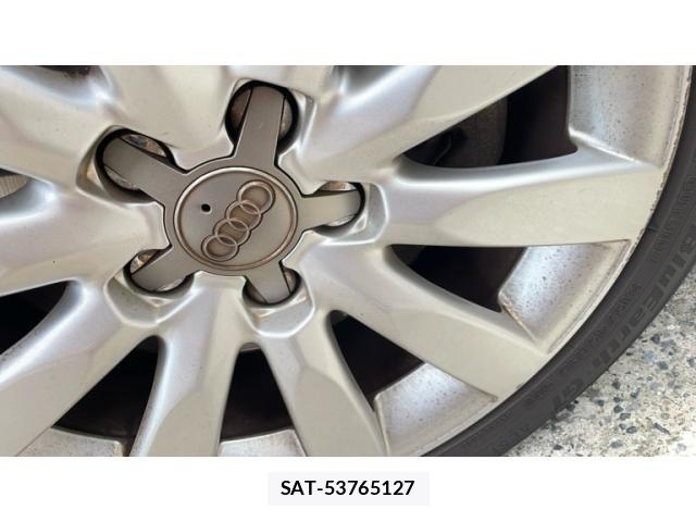 Audi A1 2011-05 8072859-24