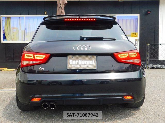 Audi A1 2011-08 8206351-14