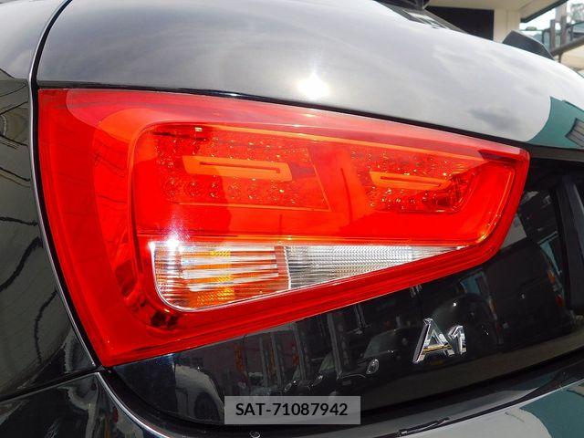 Audi A1 2011-08 8206351-16