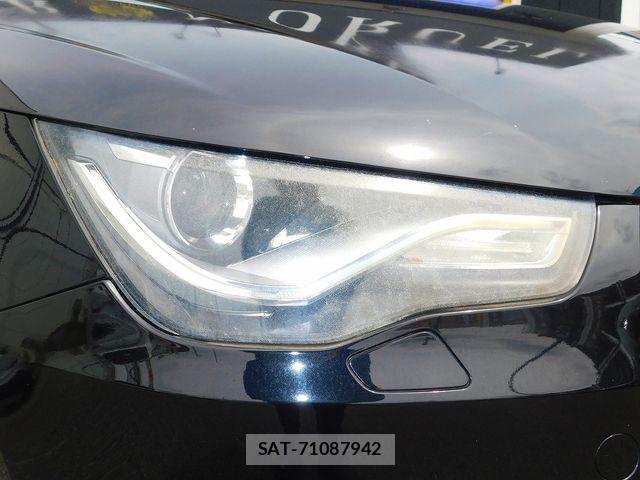 Audi A1 2011-08 8206351-8