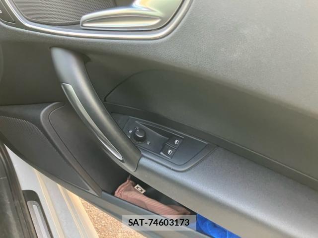 Audi A1 2013-03 8228917-10