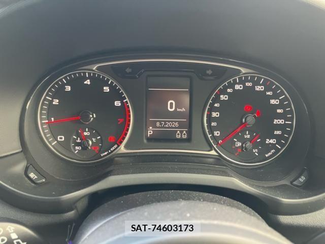 Audi A1 2013-03 8228917-15