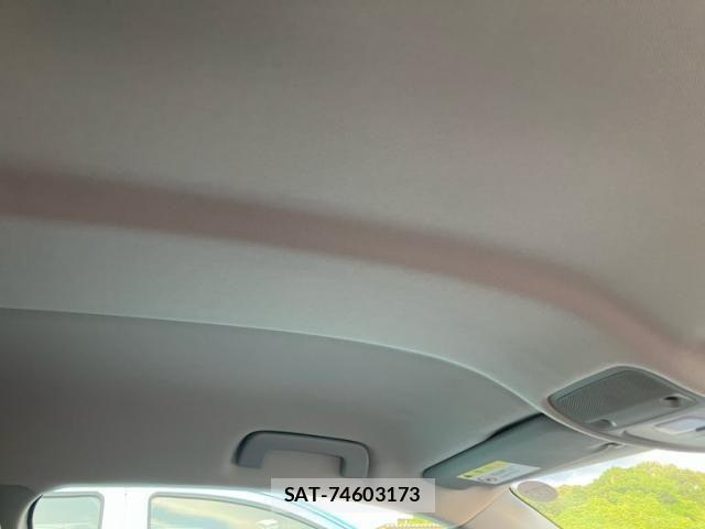 Audi A1 2013-03 8228917-18