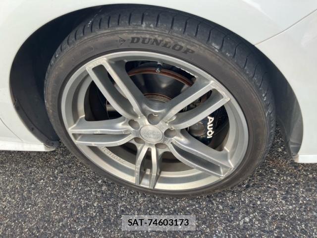 Audi A1 2013-03 8228917-2