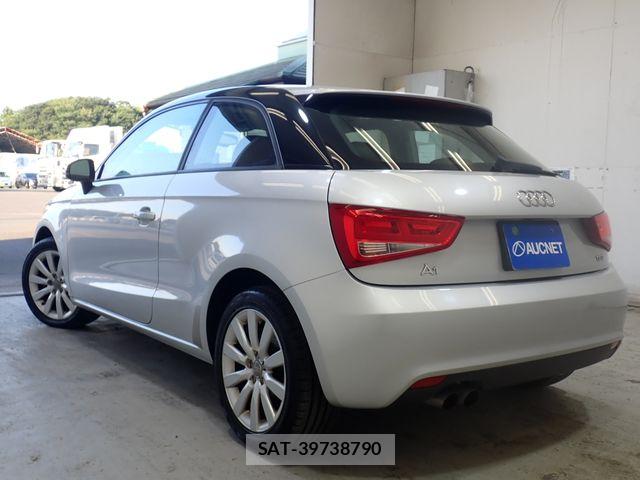 Audi A1 2013-09 8625841-2