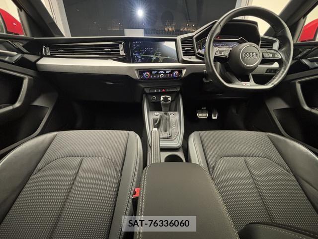 Audi A1 2021-02 3933133-8
