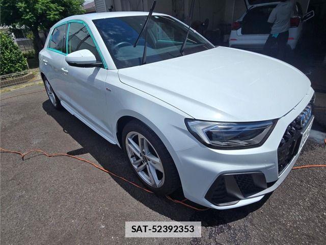 Audi A1 2022-10 1329663-0