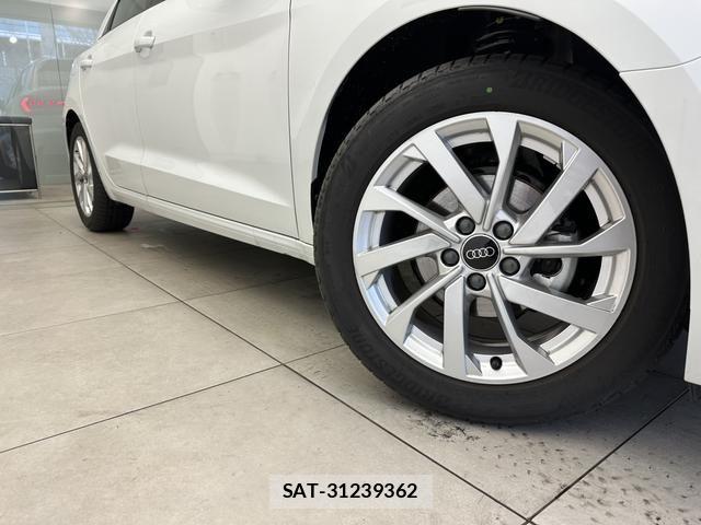 Audi A1 2025-12 6610572-13