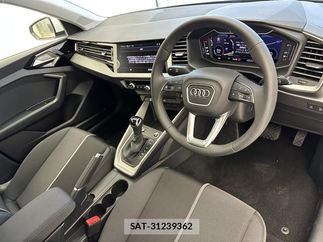 Audi A1 2025-12 6610572-1