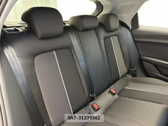 Audi A1 2025-12 6610572-4