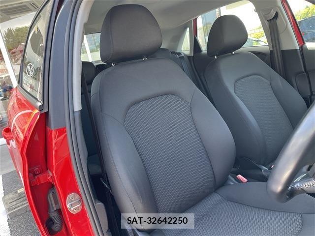 Audi A1 2016-11 6750892-12