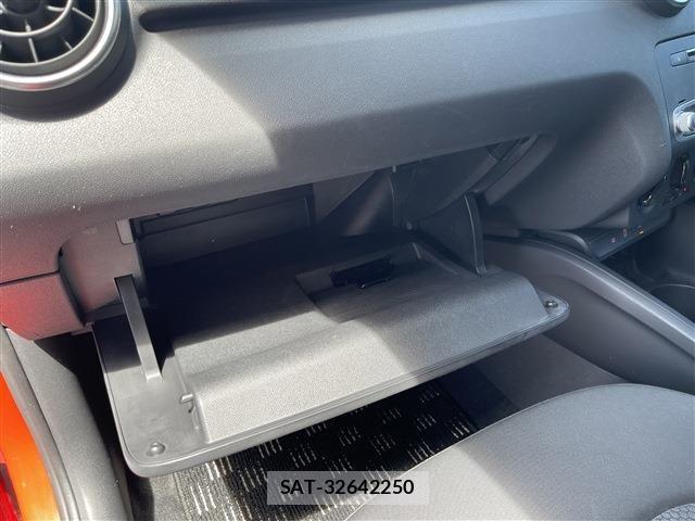Audi A1 2016-11 6750892-17