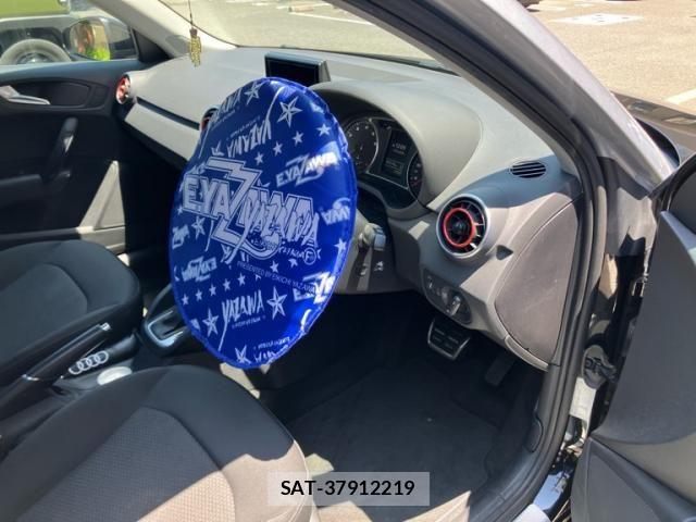Audi A1 2015-12 6902177-12