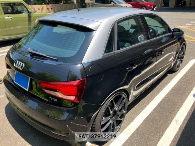 Audi A1 2015-12 6902177-3