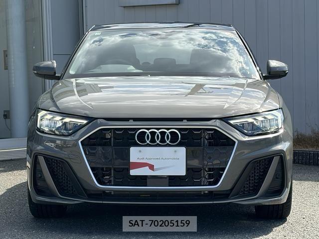 Audi A1 2025-10 7271537-11